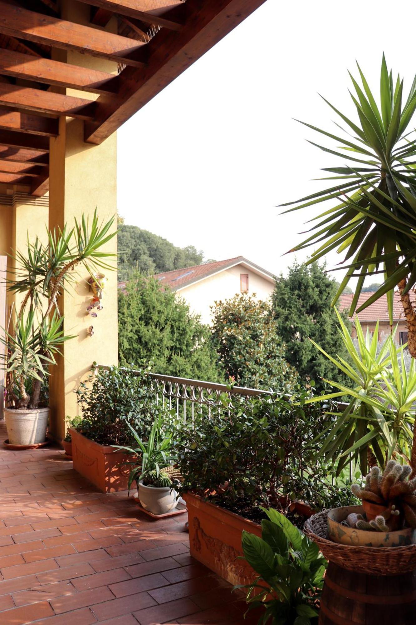 La Corte Di Brusuglio Apartments คอร์มาโน ภายนอก รูปภาพ