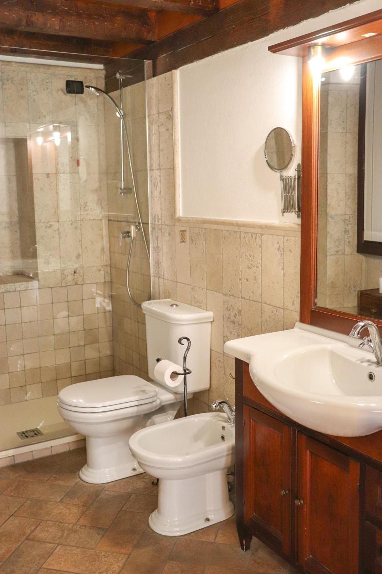 La Corte Di Brusuglio Apartments คอร์มาโน ภายนอก รูปภาพ